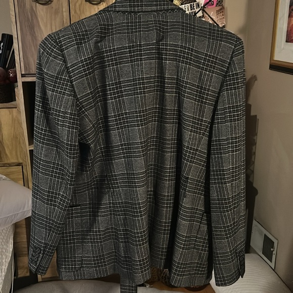 Ann Taylor Gray Plaid Modern Fit Blazer with Belt - 18 - Picture 4 of 4